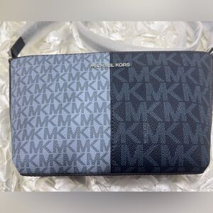 MICHAEL Michael Kors Two-Tone Monogram Jet Set Shoulder Bag